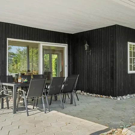 4 Bedroom In * Knebel