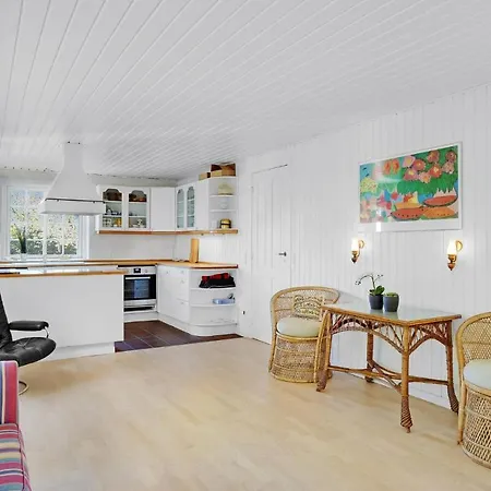 4 Bedroom In Knebel * Ёрбю
